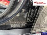 Jaguar XE 2.0 D AWD R-Sport aut Aukcja 290320 - grafika 23