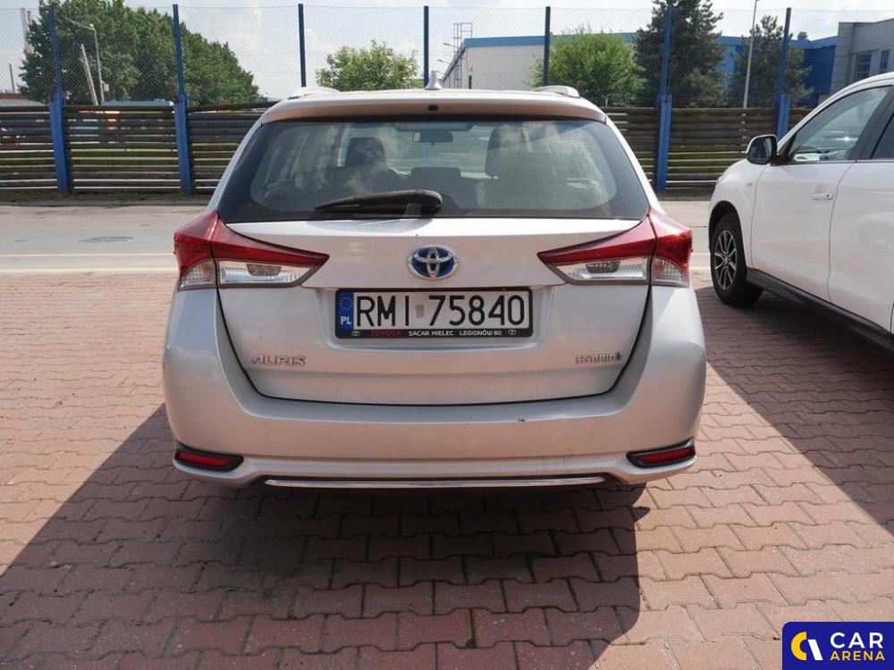 Toyota Auris Hsd 1.8 Mr`15 E6 Kombi