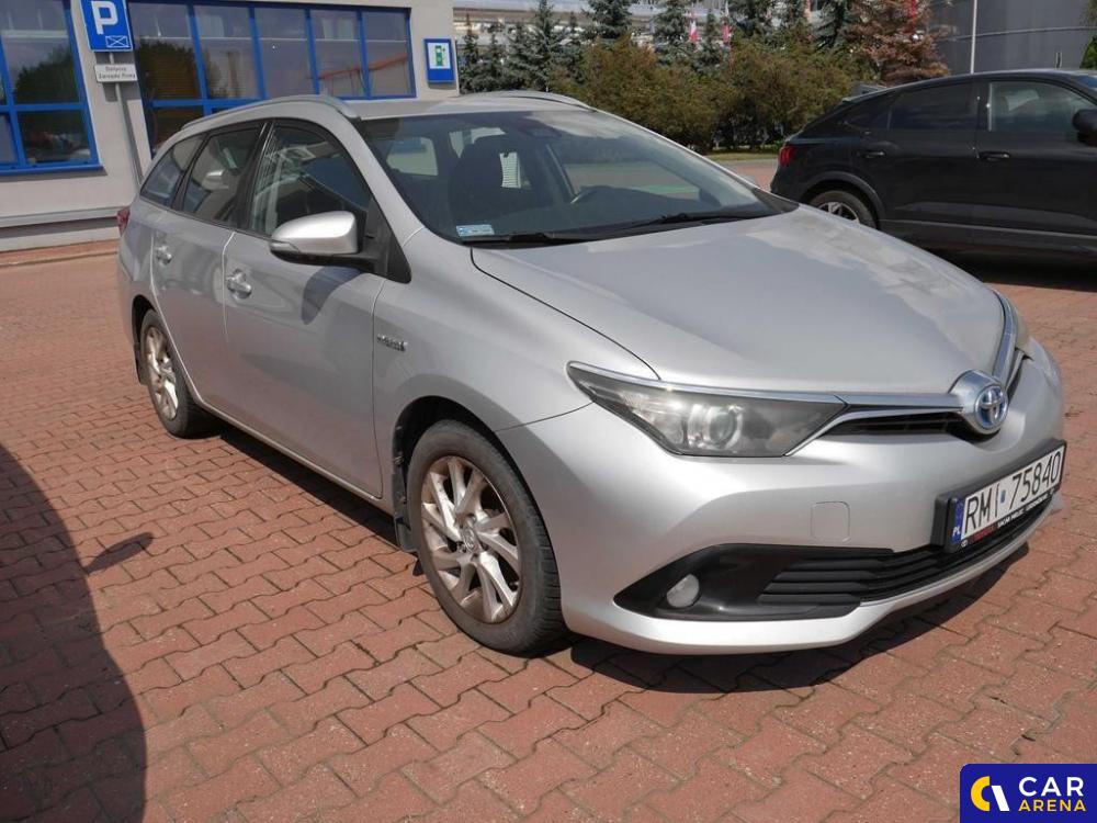 Toyota Auris Hsd 1.8 Mr`15 E6 Kombi