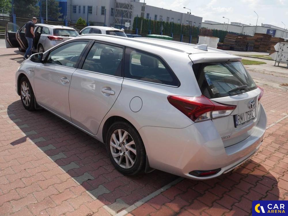 Toyota Auris Hsd 1.8 Mr`15 E6 Kombi