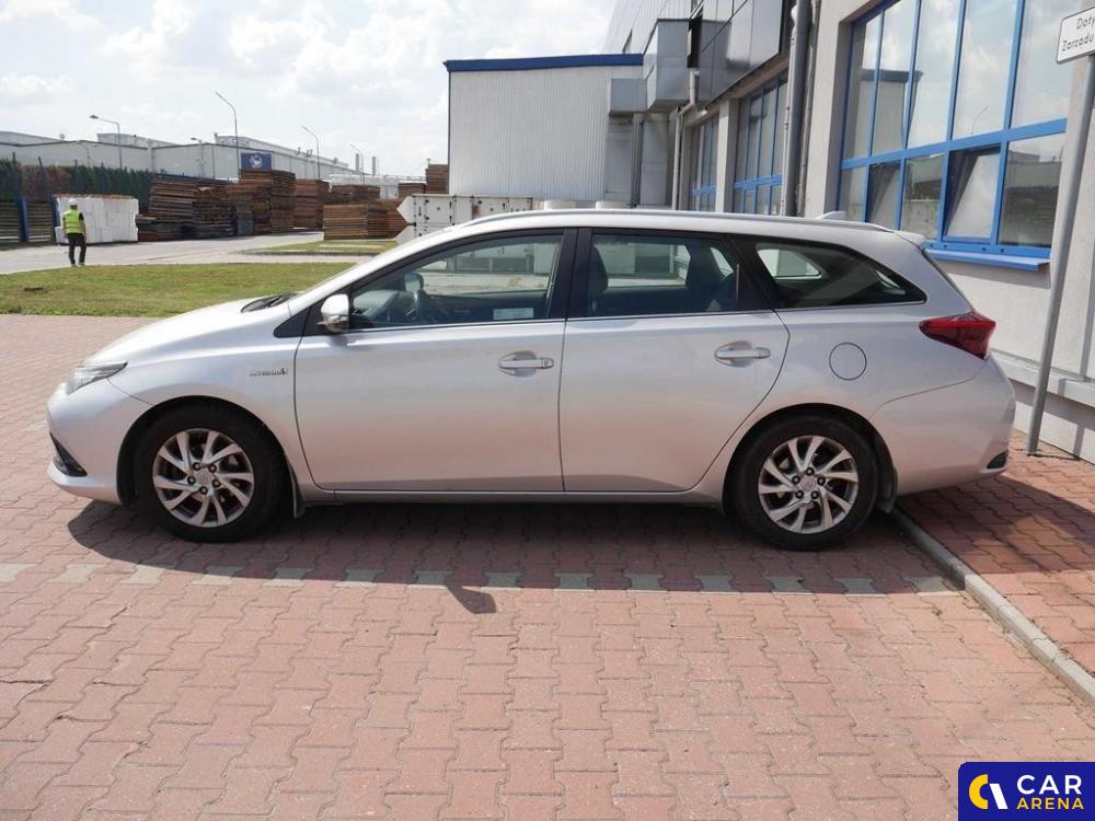 Toyota Auris Hsd 1.8 Mr`15 E6 Kombi