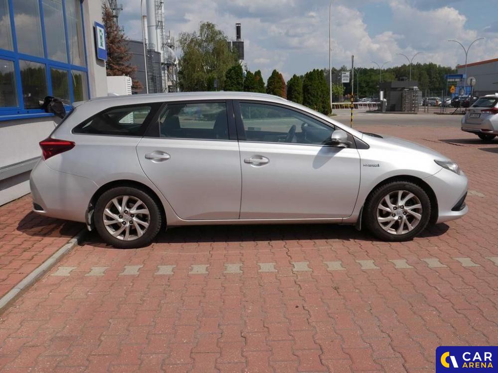Toyota Auris Hsd 1.8 Mr`15 E6 Kombi